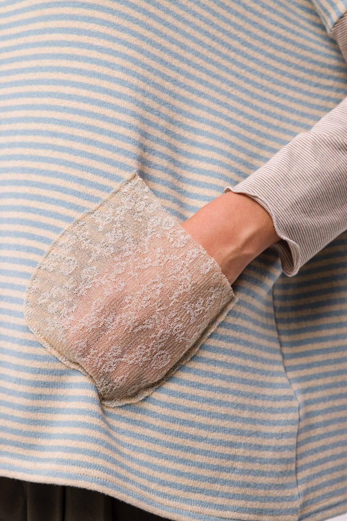 Pull Poches rayé bleu