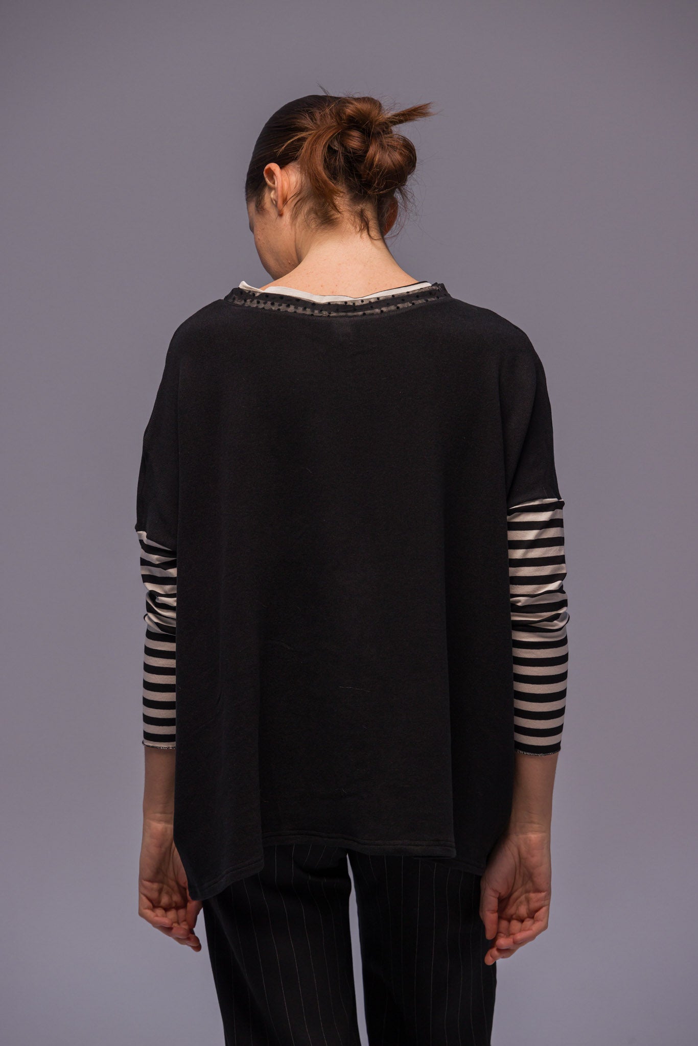 PULL POCHES FLEURS BLEU