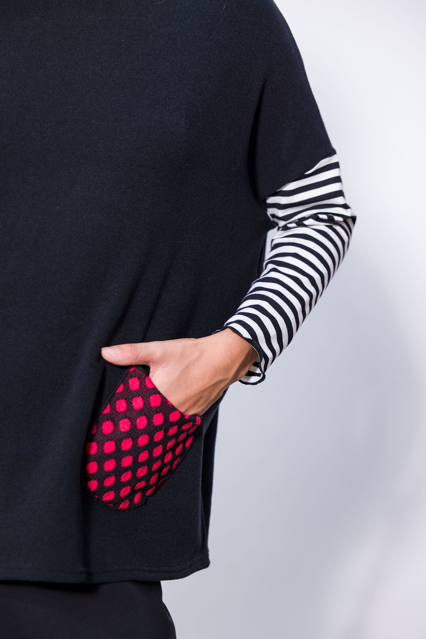 Pull Poches noir