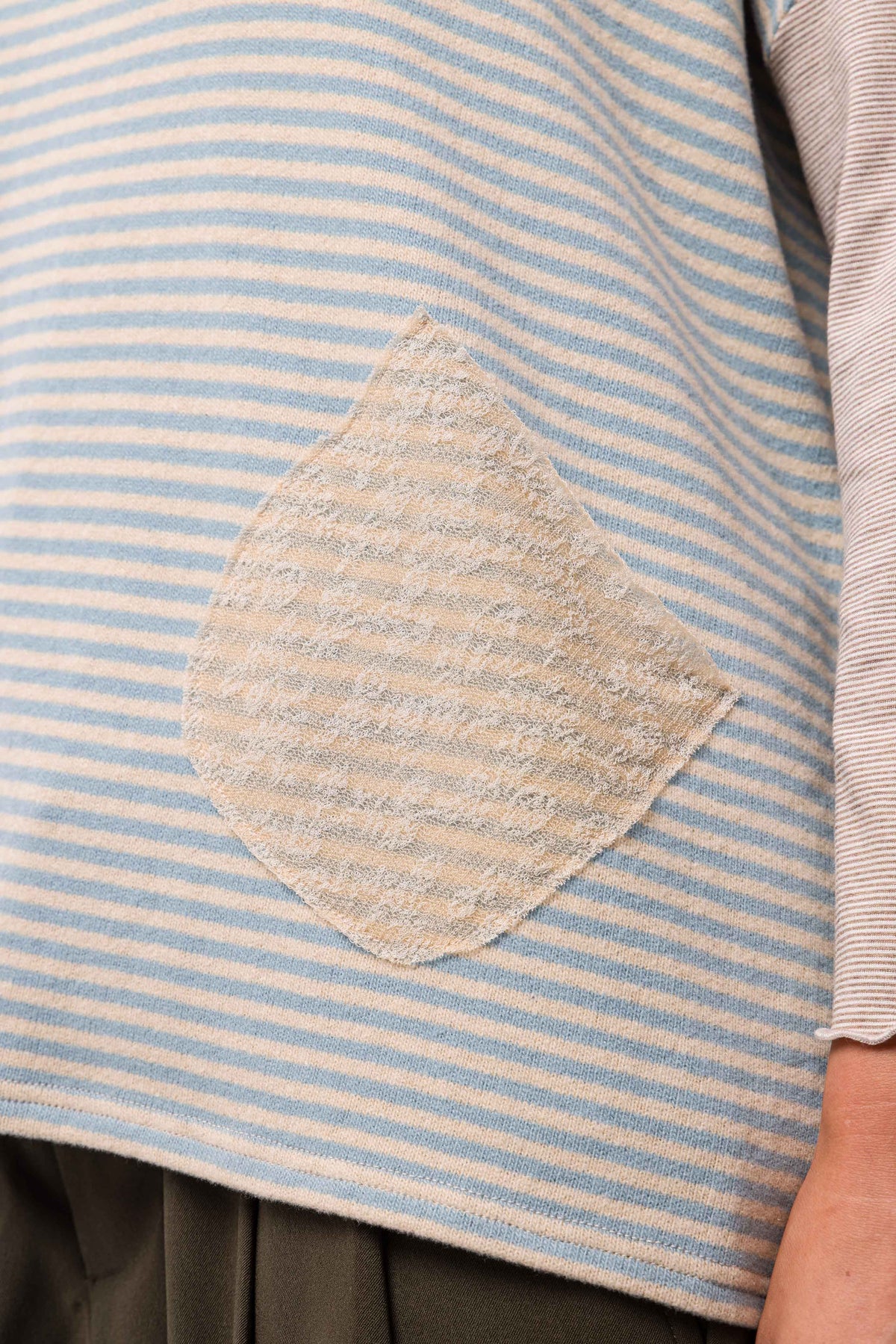 Pull Poches rayé bleu